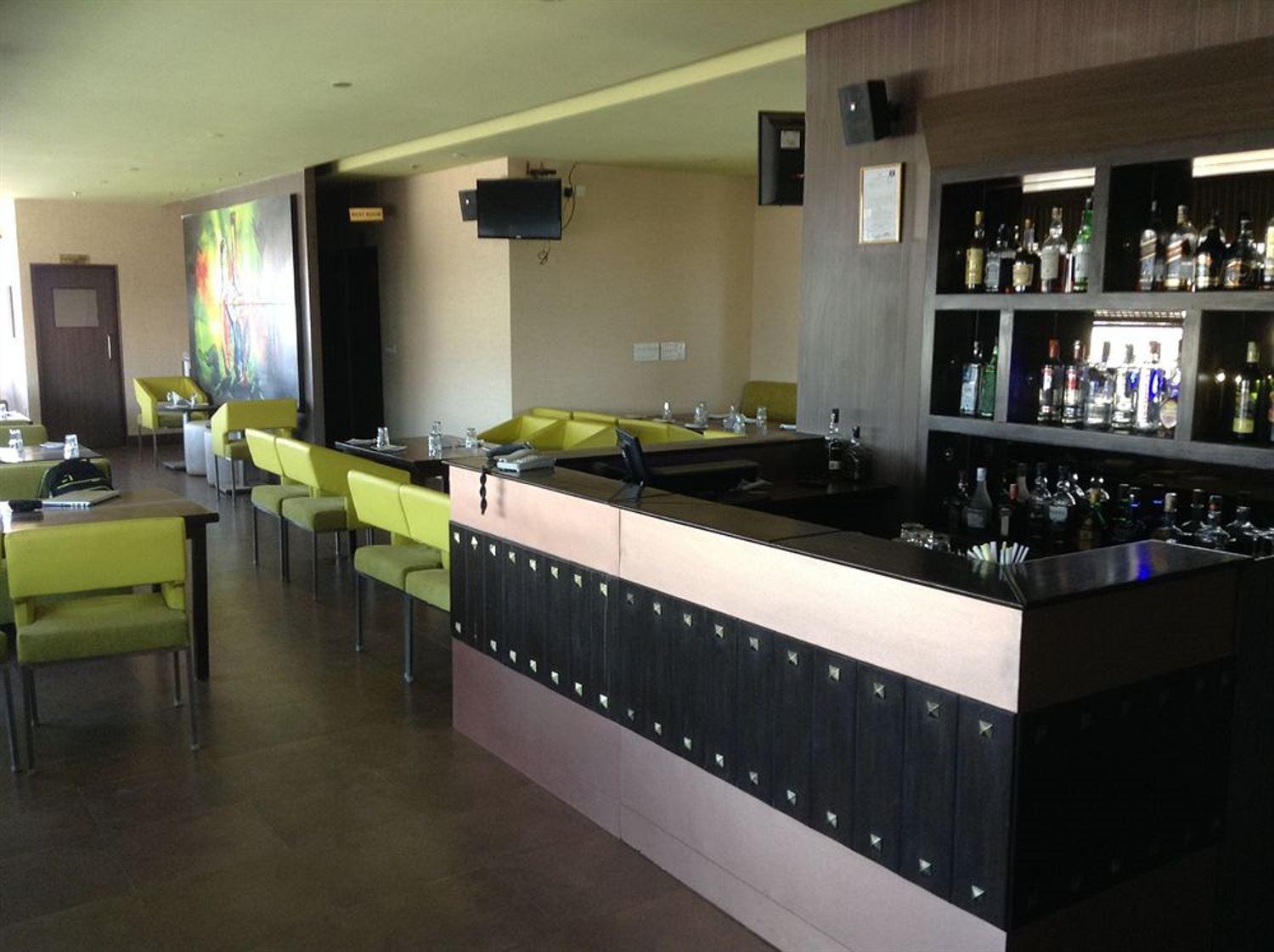 ลา ซารา คอมฟอร์ต Hotel บังกาลอร์ ภายนอก รูปภาพ