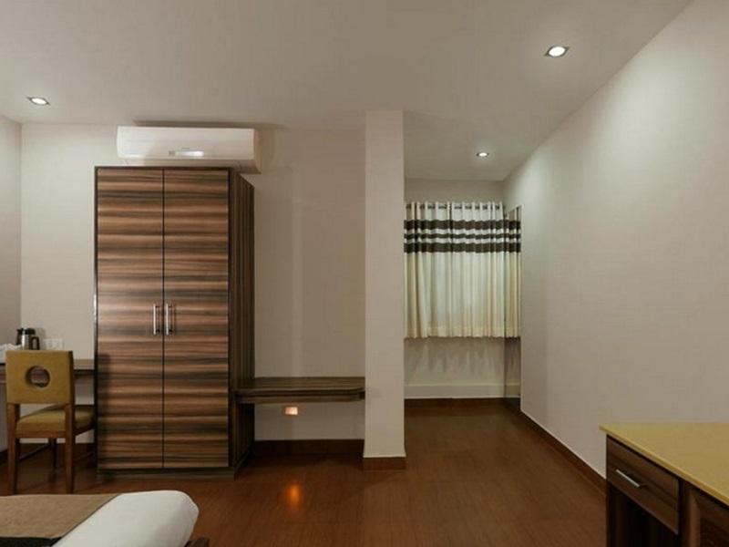 ลา ซารา คอมฟอร์ต Hotel บังกาลอร์ ภายนอก รูปภาพ