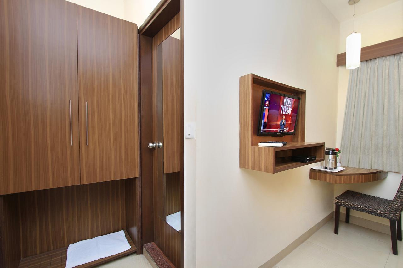 ลา ซารา คอมฟอร์ต Hotel บังกาลอร์ ภายนอก รูปภาพ