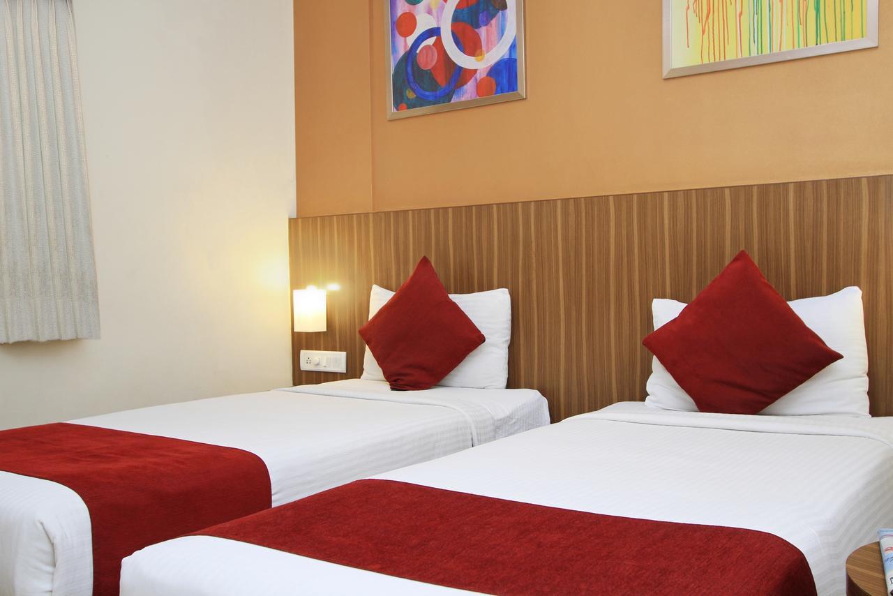 ลา ซารา คอมฟอร์ต Hotel บังกาลอร์ ภายนอก รูปภาพ