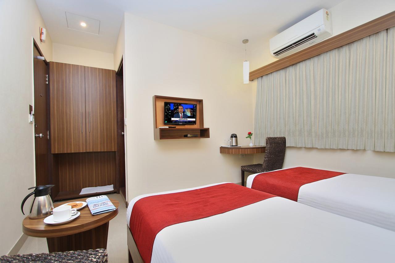 ลา ซารา คอมฟอร์ต Hotel บังกาลอร์ ภายนอก รูปภาพ