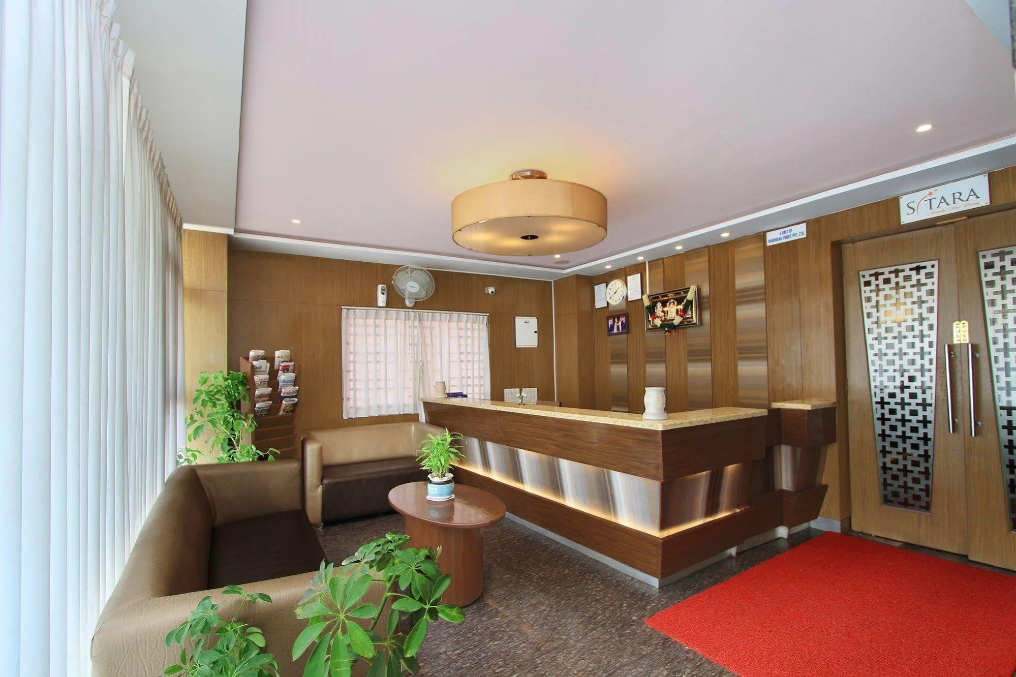 ลา ซารา คอมฟอร์ต Hotel บังกาลอร์ ภายนอก รูปภาพ